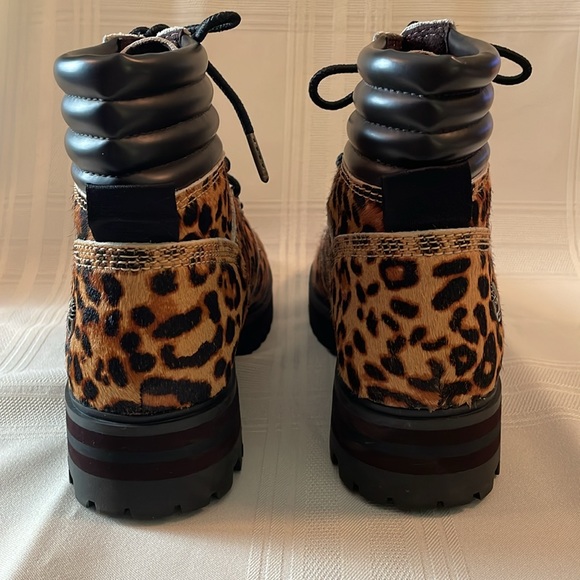 NWOT Timberland London Square Mid Hiker Cheetah Print Leather Boots - Size 7.5 - Picture 8 of 14